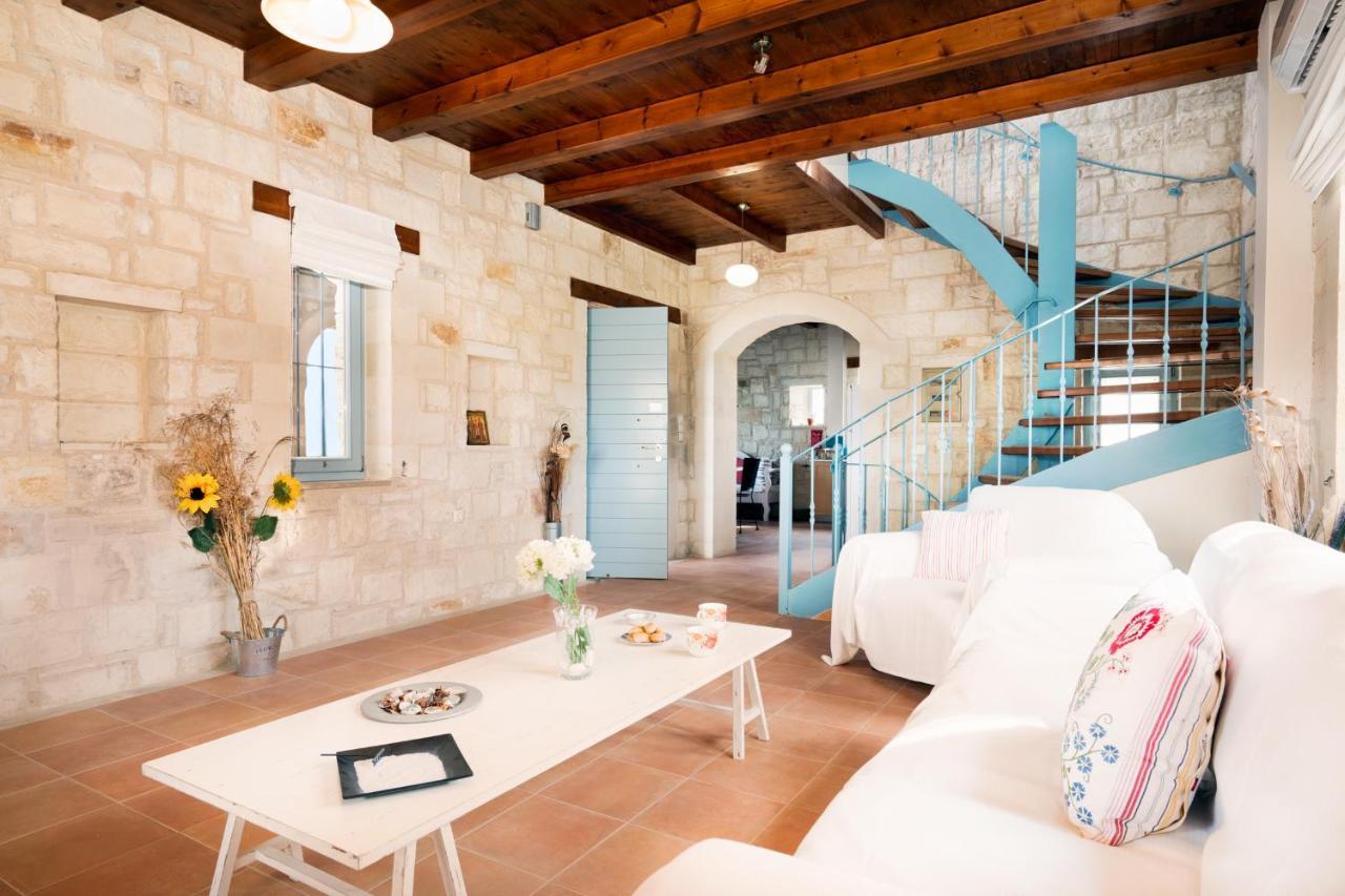Beachfront Villa Turquoise With Private Pool, Bbq And Ping Pong Table Hanya Dış mekan fotoğraf